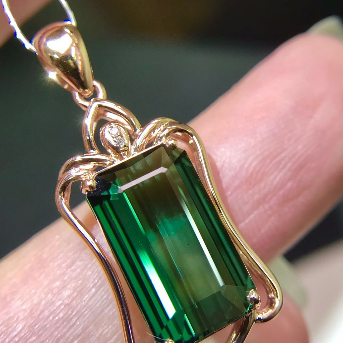 14k Gold 3.5 Ct Natural Tourmaline & Diamond Pendant( Without Chain ) - 4