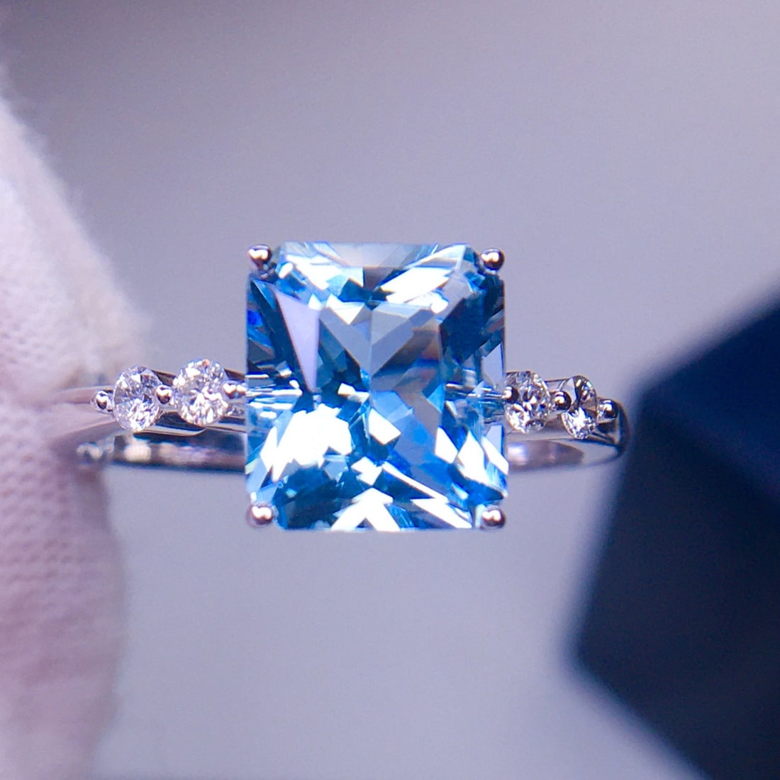 14k Gold 2.42 Ct Natural Aquamarine & Diamond Ring - 2