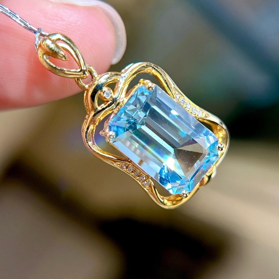 14k Gold 4.10 Ct Natural Aquamarine & Diamond Pendant( Without Chain ) - 4