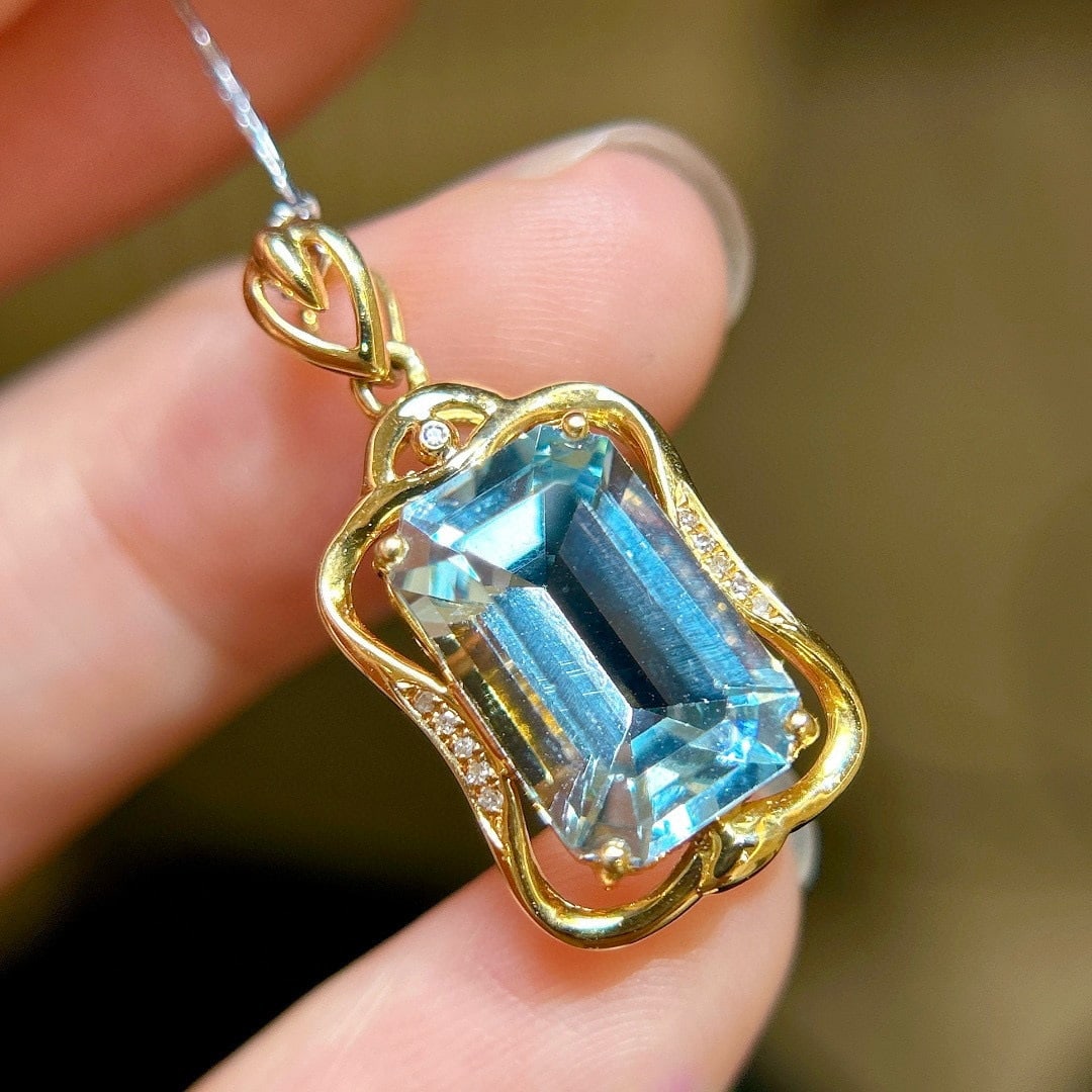 14k Gold 4.10 Ct Natural Aquamarine & Diamond Pendant( Without Chain ) - 6
