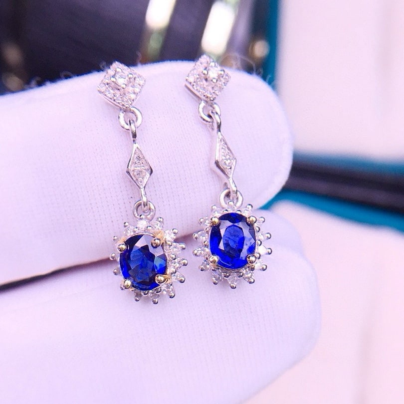 14k Gold 1.2 Ct Natural Sapphire & Diamond Earrings: Ref:231157126 // gold content:14k gold // main gemstone:sapphire // shape:oval // carat weight:1. 2ct // color:blue // treatment:natural // // adjacent gemstone 2 : diamond // shape:round // clarity