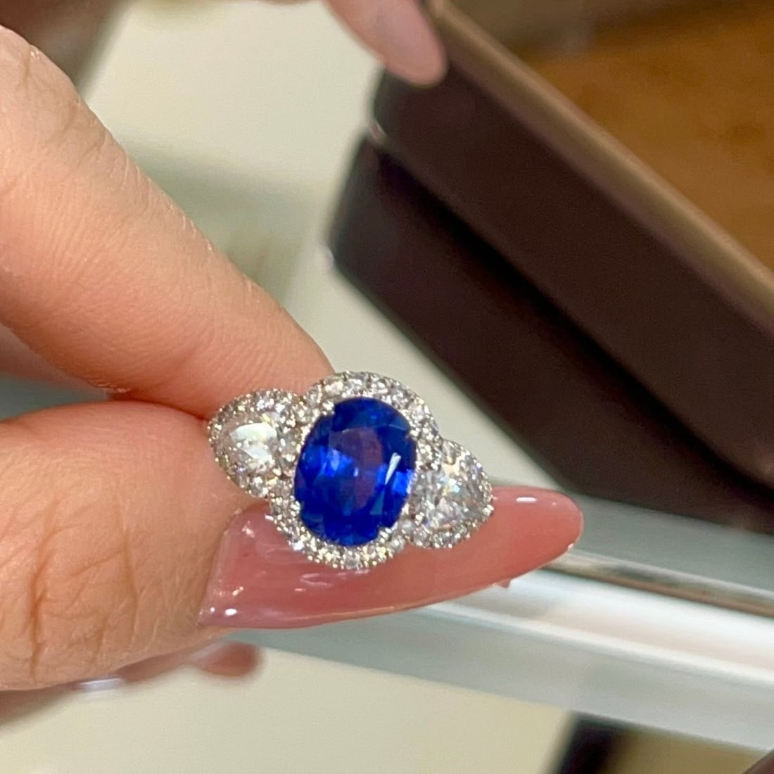 14k Gold 4.40 Ctw Natural Sapphire & Diamond Ring - 3