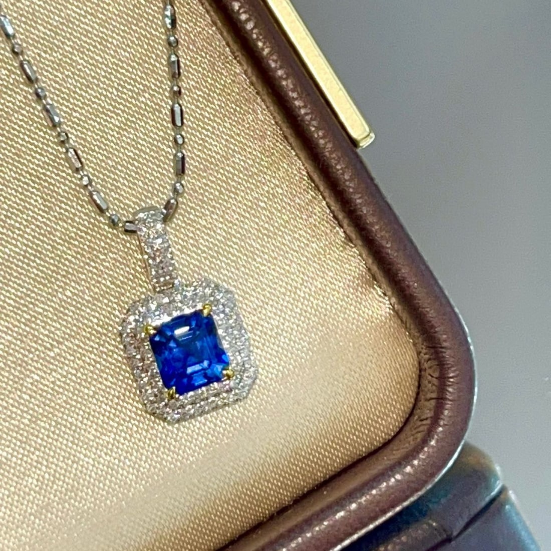 14k Gold 1.00 Ct Natural Sapphire & Diamond Pendant( Without Chain ) - 3