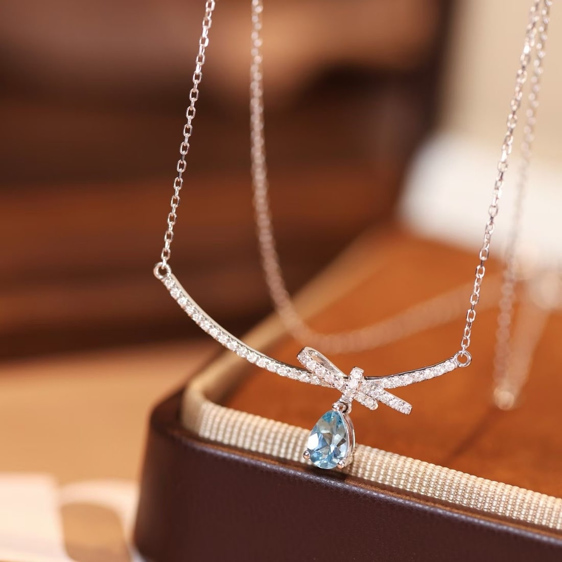 14k Gold 0.62 Ctw Natural Aquamarine & Diamond Necklace - 2