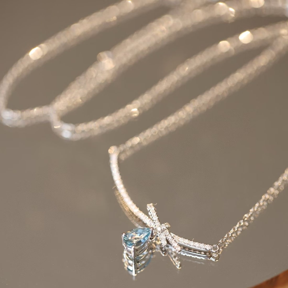 14k Gold 0.62 Ctw Natural Aquamarine & Diamond Necklace - 6
