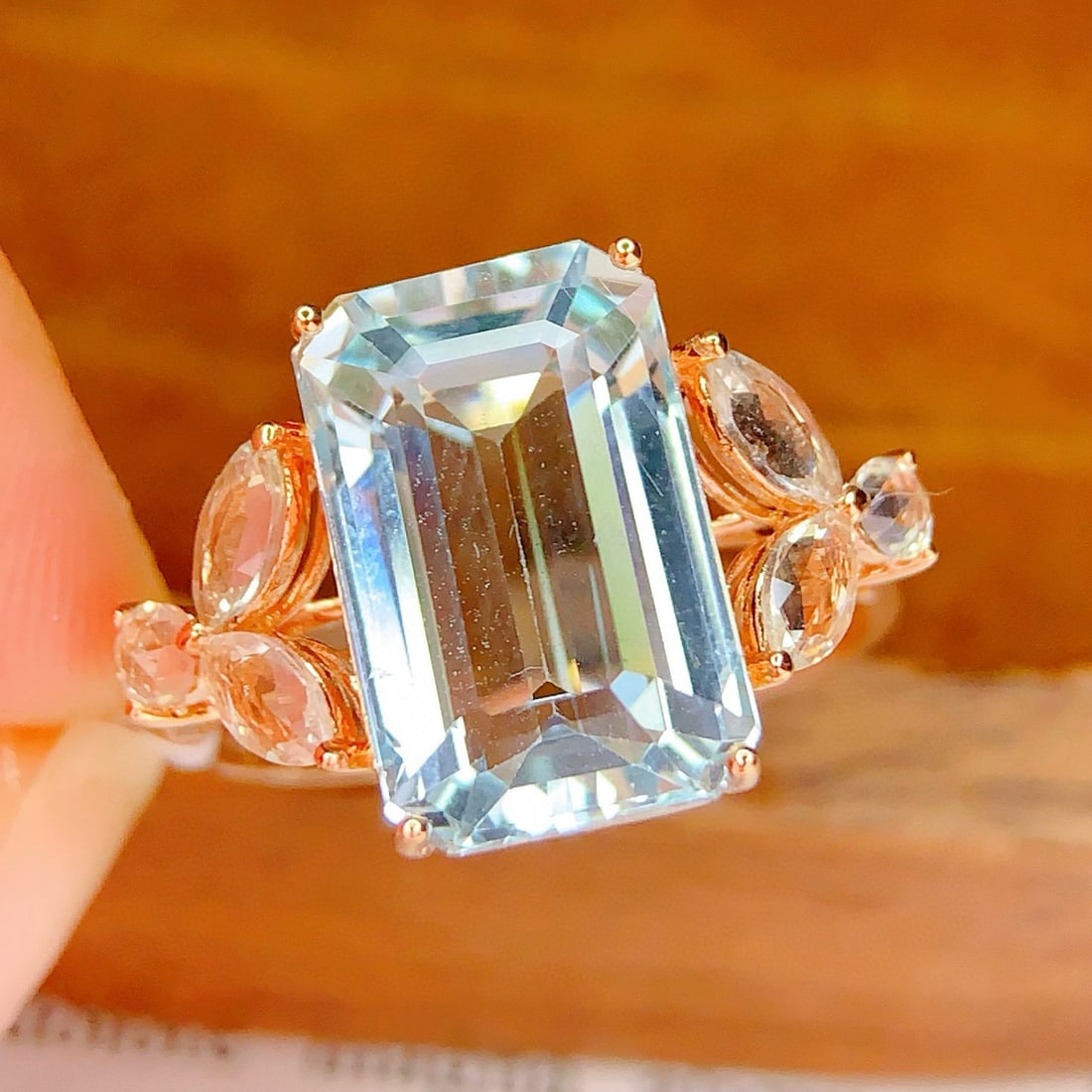 14k Gold 5.7 Ct Natural Aquamarine & Sapphire Ring - 2