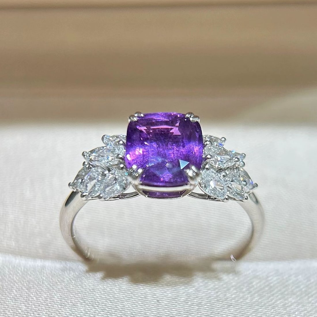 14k Gold 2.75 Ctw Natural Sapphire & Diamond Ring - 6