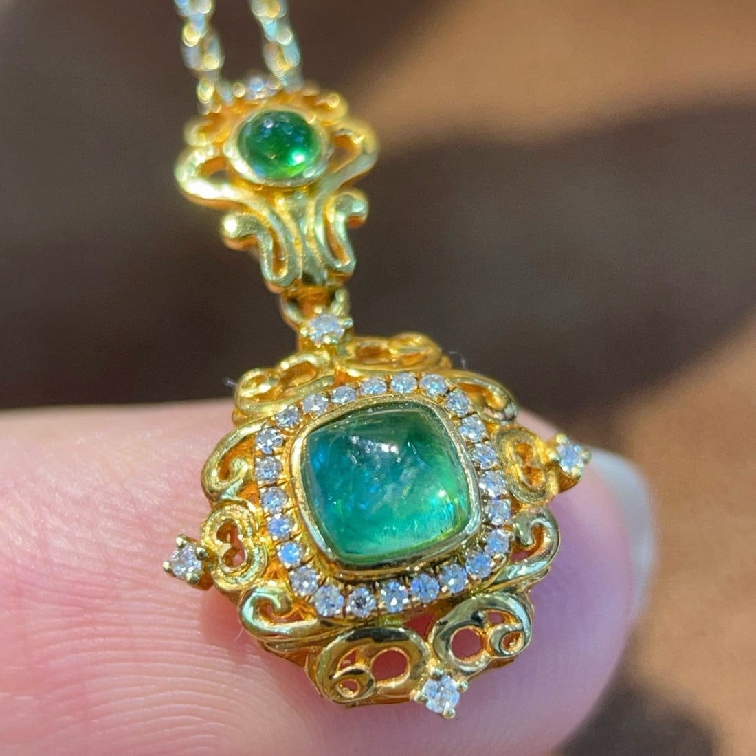 14k Gold 0.77 Ctw Natural Emerald & Diamond Pendant( Without Chain ) - 3