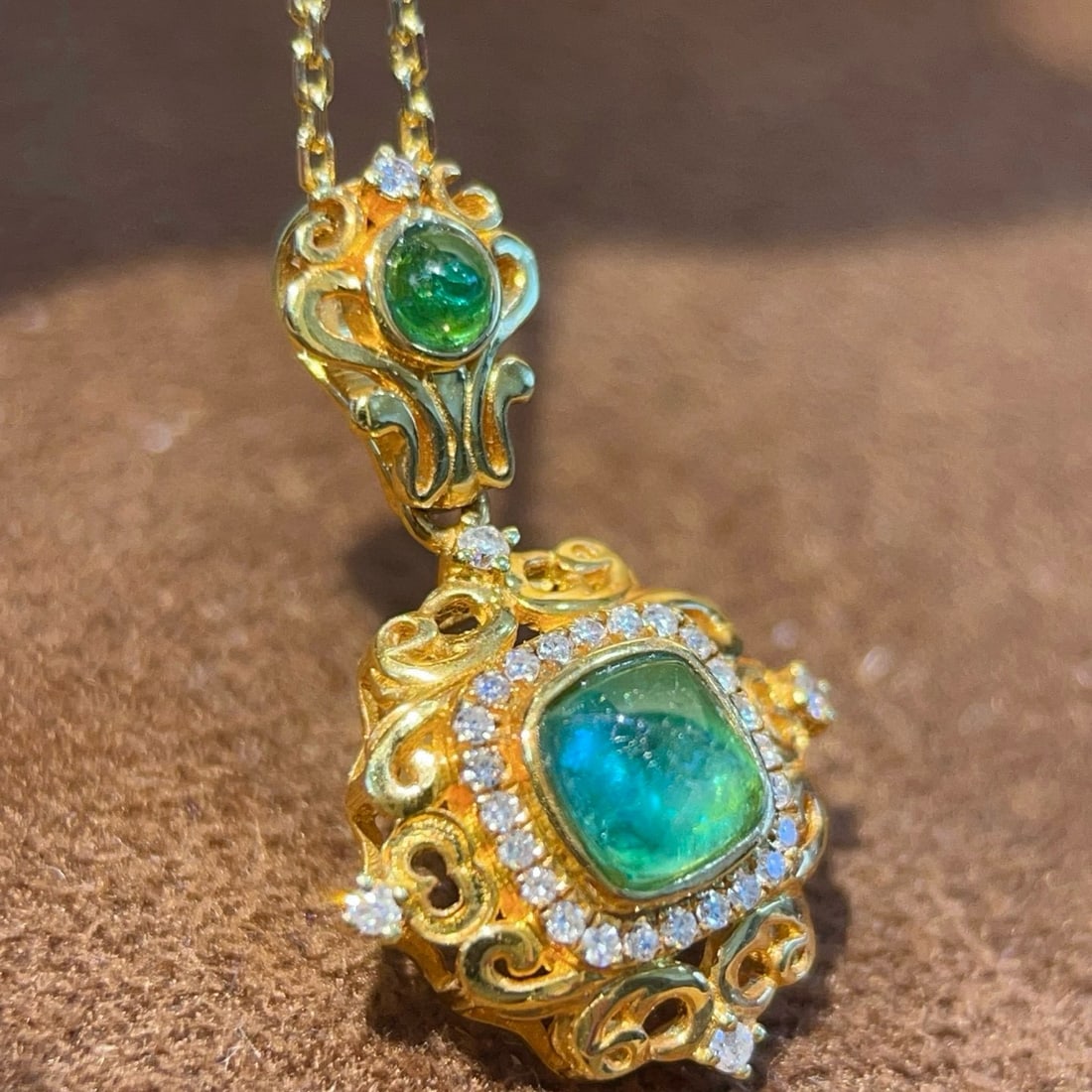 14k Gold 0.77 Ctw Natural Emerald & Diamond Pendant( Without Chain ) - 4