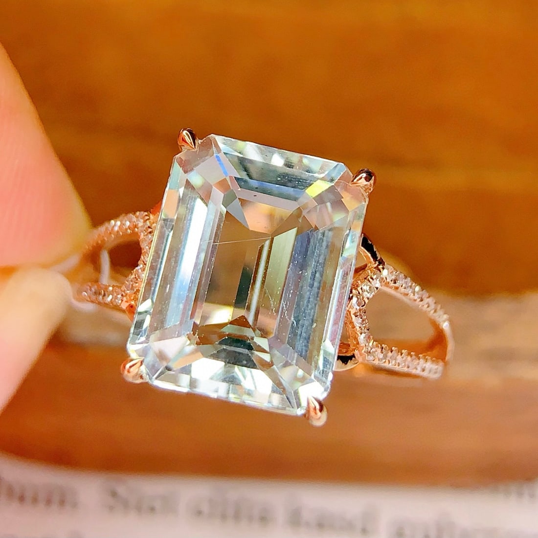 14k Gold 4.8 Ct Natural Aquamarine & Diamond Ring - 4