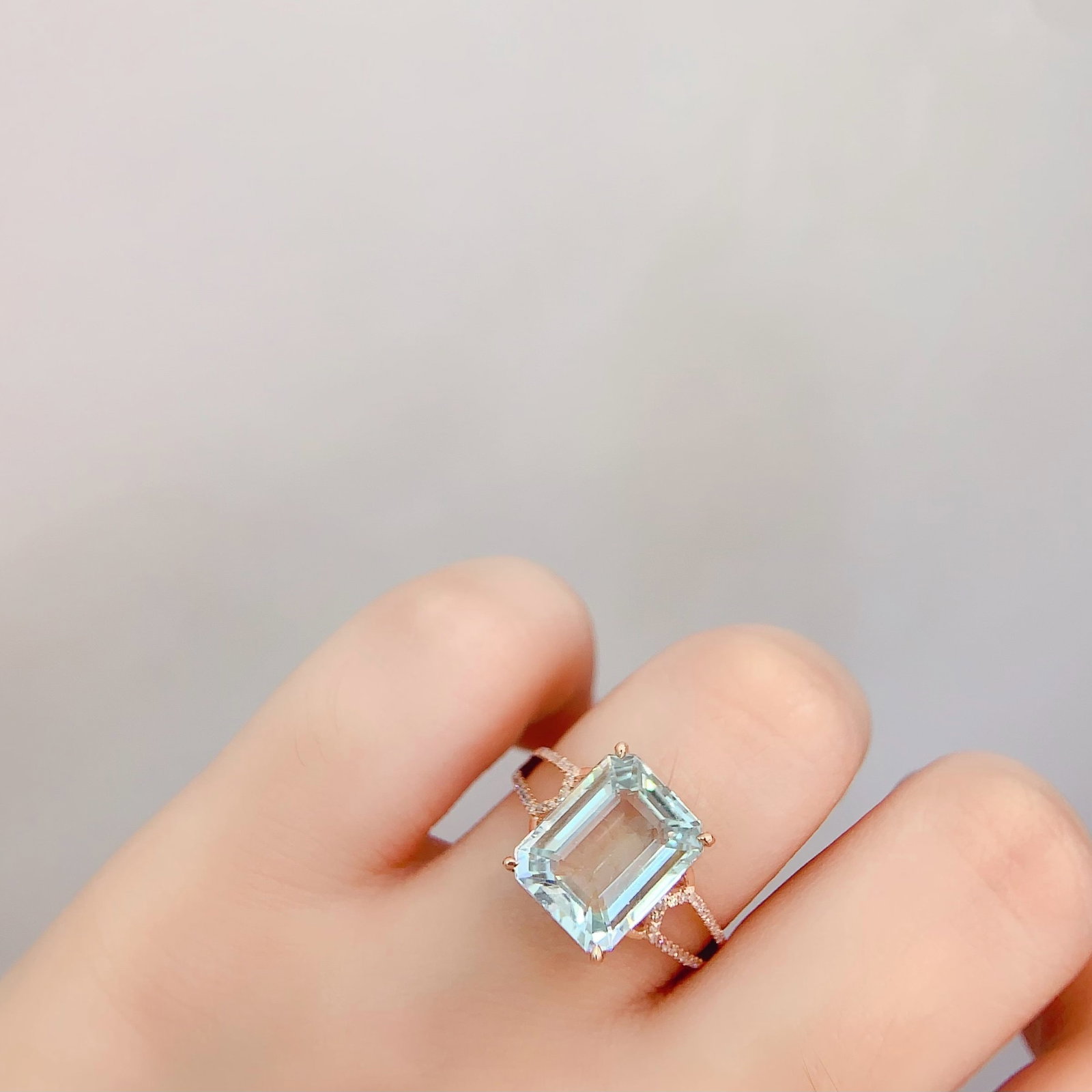 14k Gold 4.8 Ct Natural Aquamarine & Diamond Ring - 6