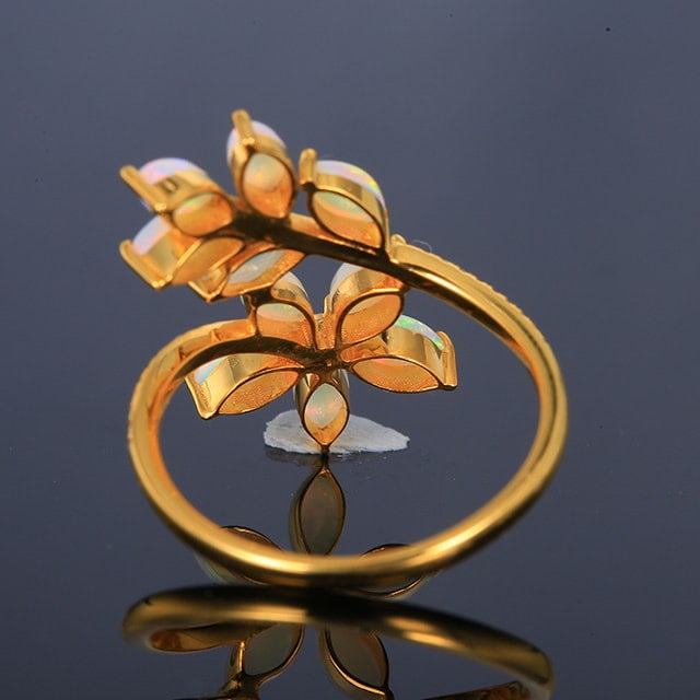 14k Gold 1.3 Ctw Natural Opal & Diamond Ring - 4