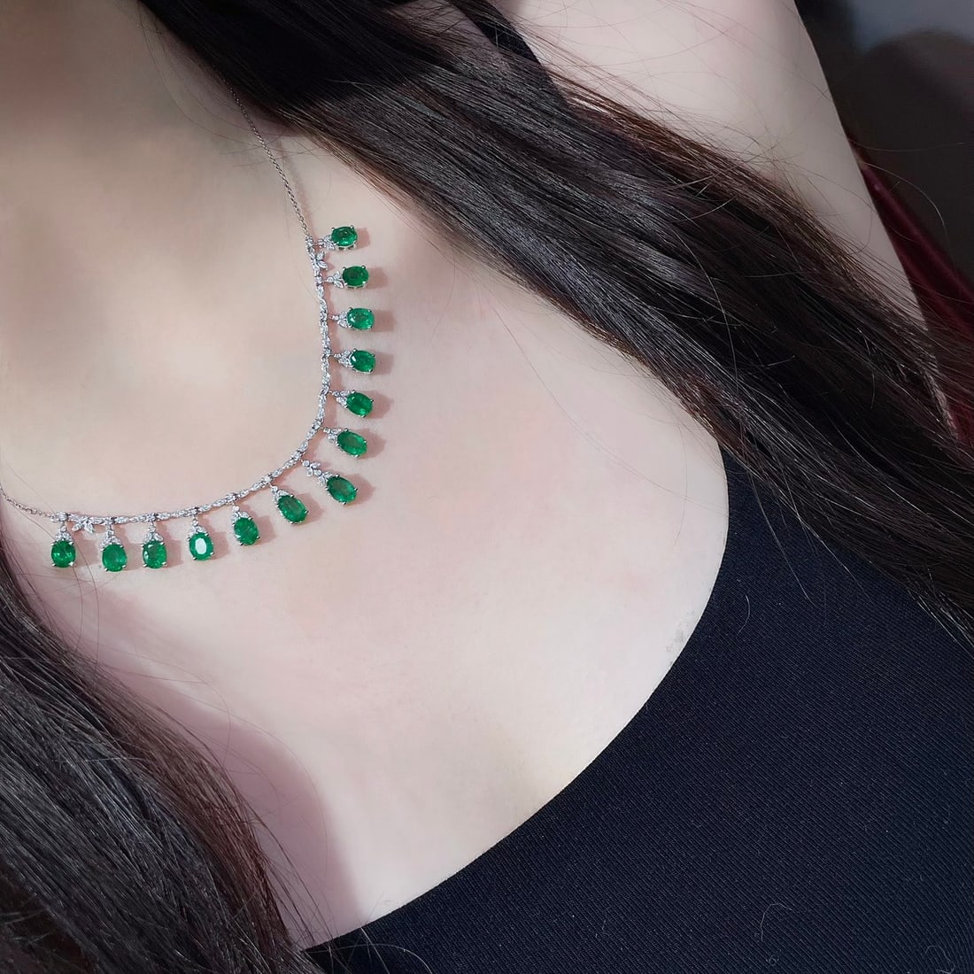 14k Gold 4.6 Ct Natural Emerald & Diamond Necklace - 5