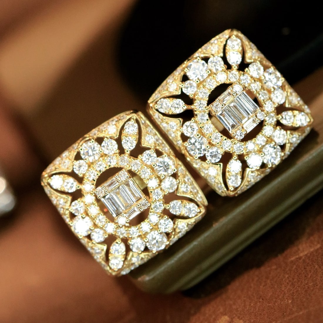 14k Gold 0.96 Ct Natural H Diamond Earrings - 3