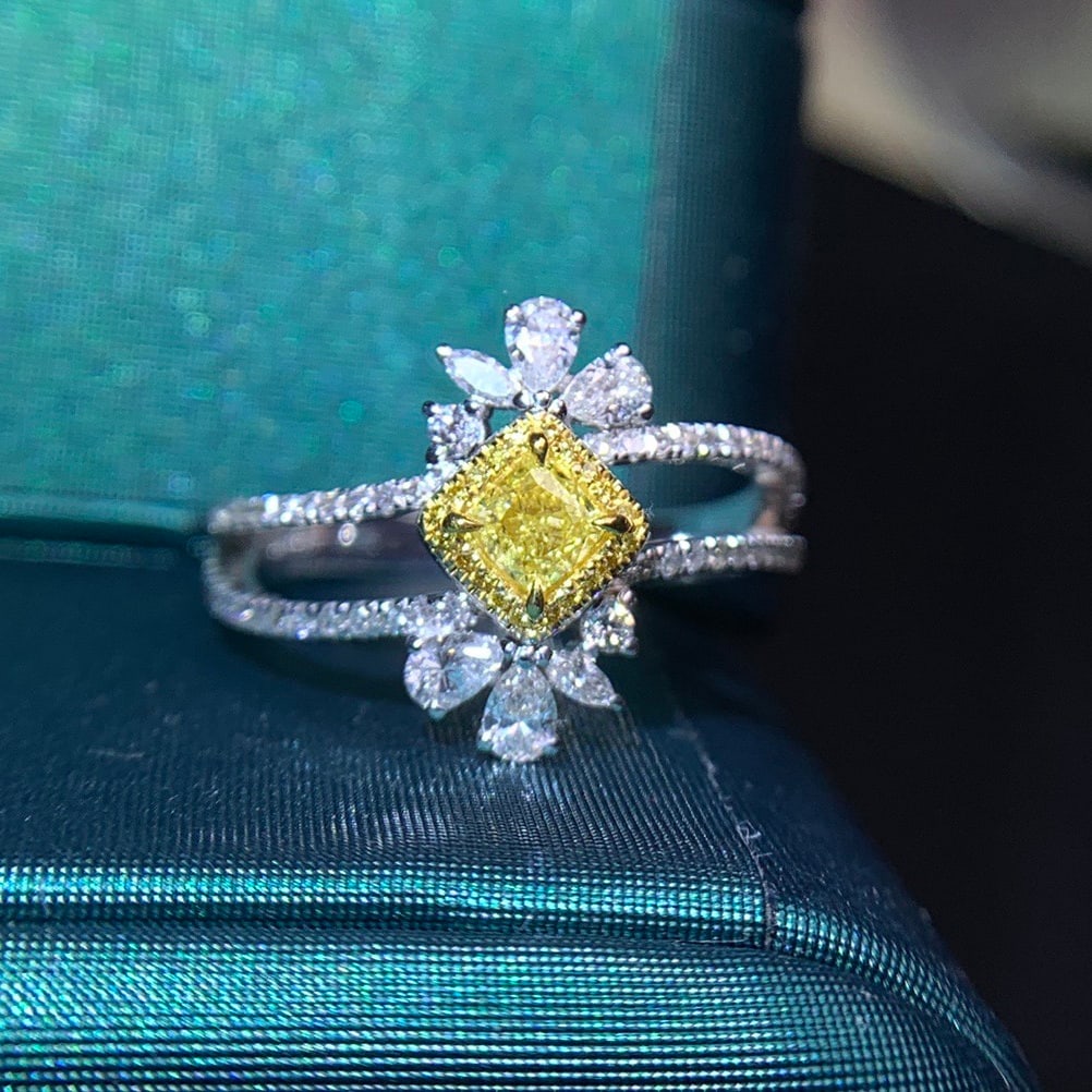 14k Gold 0.78 Ctw Natural Yellow Diamond & Diamond Ring: Ref:231158081 // gold content:14k gold // ring size:7. 25us // // main gemstone:yellow diamond // shape:cushion // carat weight:0. 21ct // color:yellow // treatment:natural // // adjacent gemstone 2