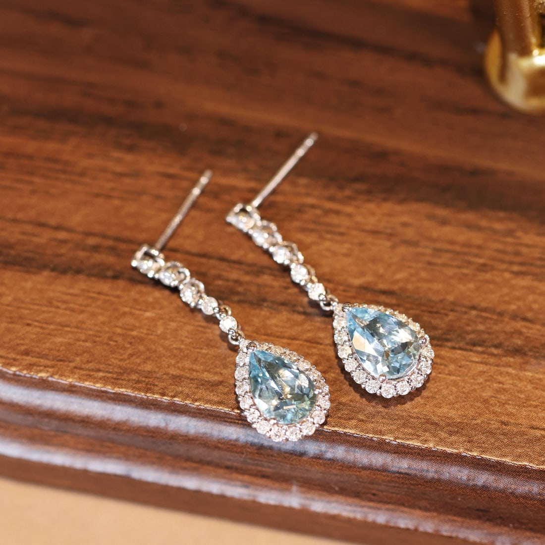 14k Gold 2.08 Ct Natural Aquamarine & Diamond Earrings - 4