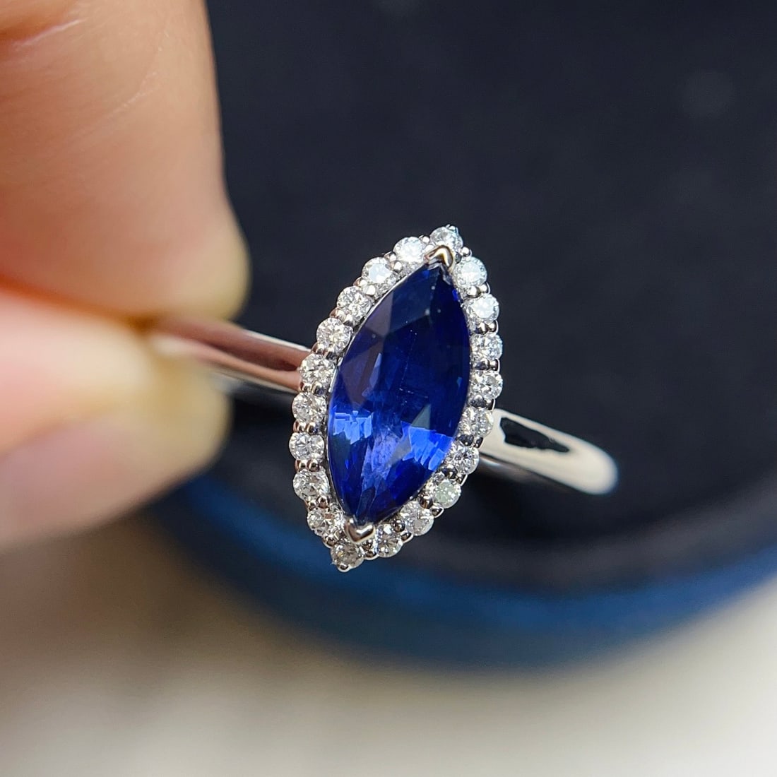 14k Gold 1.10 Ct Natural Sapphire & Diamond Ring - 5