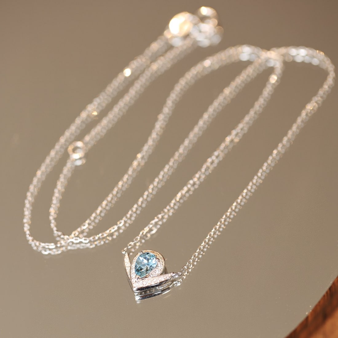 14k Gold 0.52 Ctw Natural Aquamarine & Diamond Necklace - 6