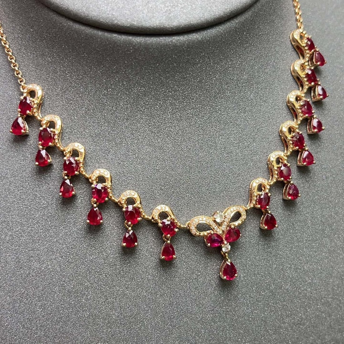 14k Gold 6.30 Ct Natural Ruby & Diamond & Sapphire Necklace - 3