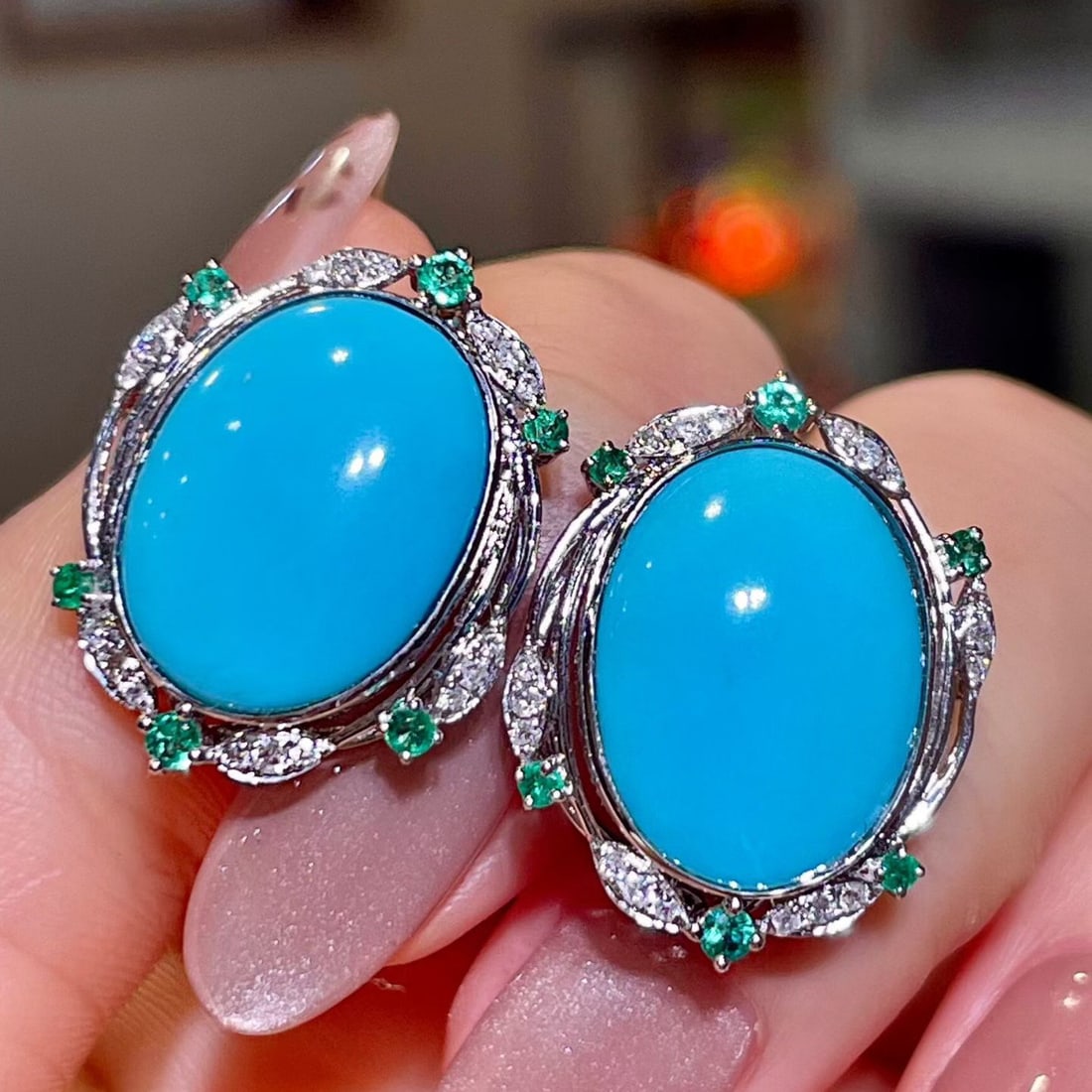 14k Gold 9.37 Ctw Natural Blue Turquoise & Emerald Earrings: Ref:231158179 // gold content:14k gold // main gemstone:blue turquoise // shape:oval // carat weight:9. 08ct // color:blue // treatment:natural // // adjacent gemstone 2 : emerald // shape:round // ca