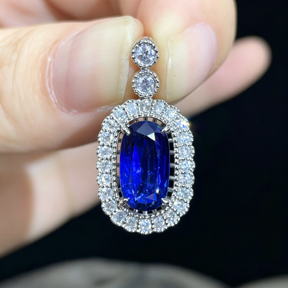 14k Gold 2.45 Ctw Natural Sapphire & Diamond Pendant( Without Chain ): Ref:231158182 // gold content:14k gold // main gemstone:sapphire // shape:oval // carat weight:1. 99ct // color:blue // treatment:natural // // adjacent gemstone 2 : diamond // shape:round // carat we