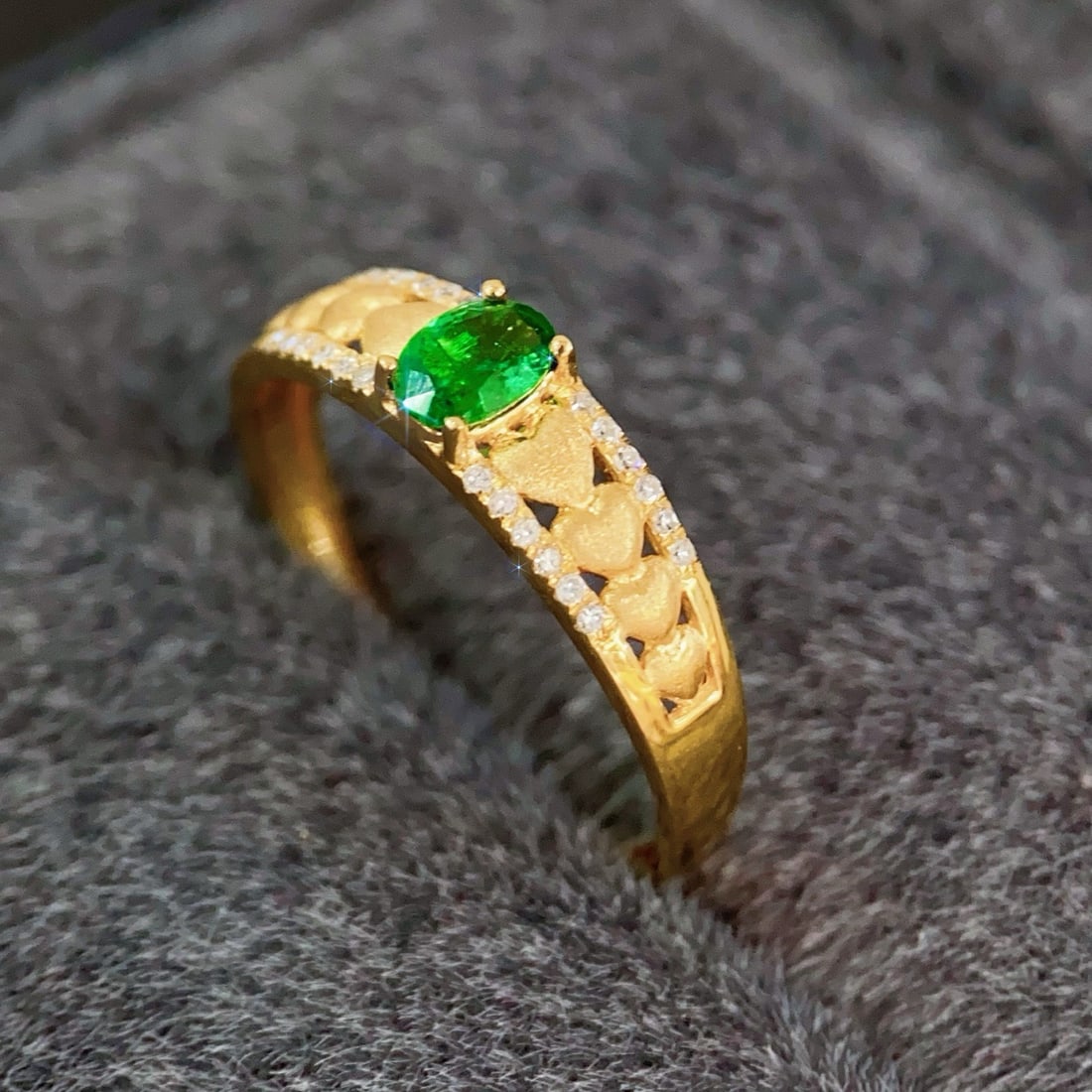 14k Gold 0.25 Ct Natural Emerald & Diamond Ring - 4