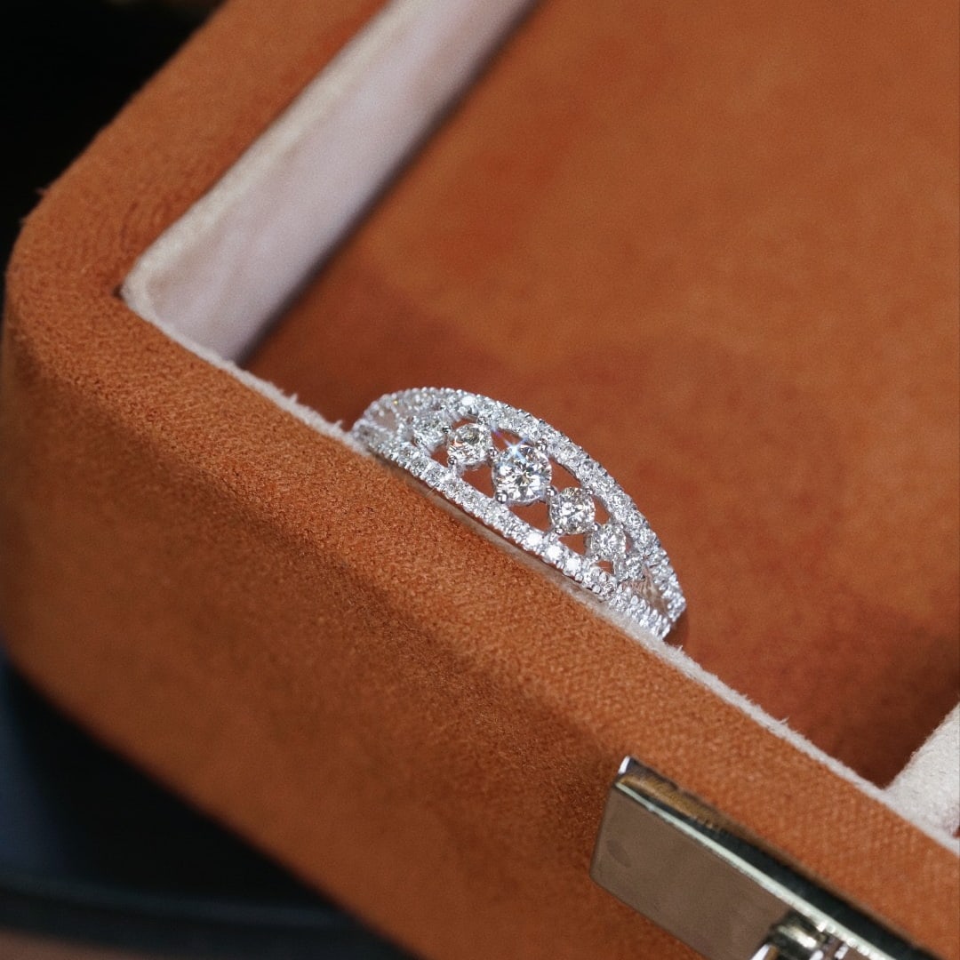 14k Gold 0.60 Ct Natural H Diamond Ring - 9