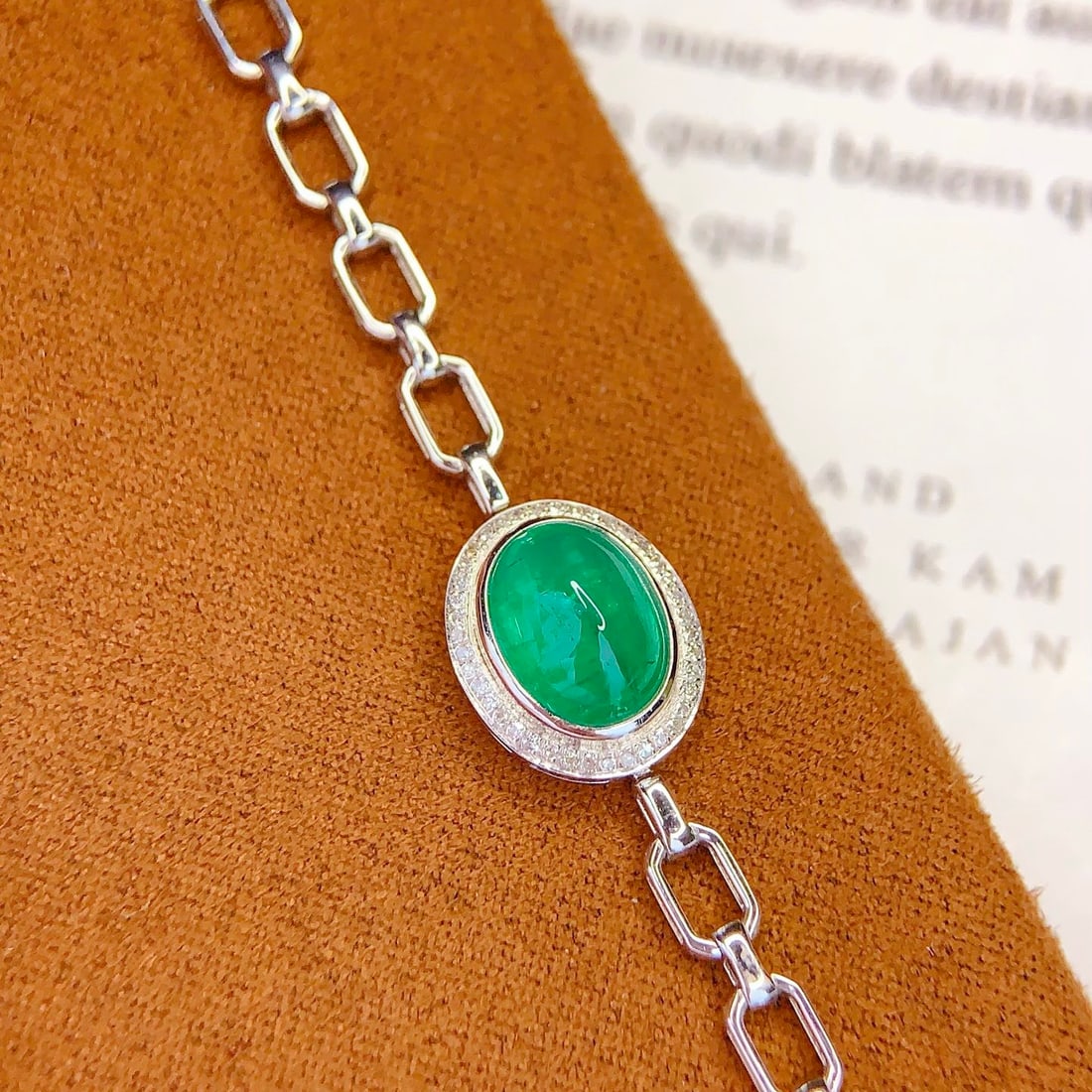 14k Gold 2.5 Ct Natural Emerald & Diamond Bracelet - 3