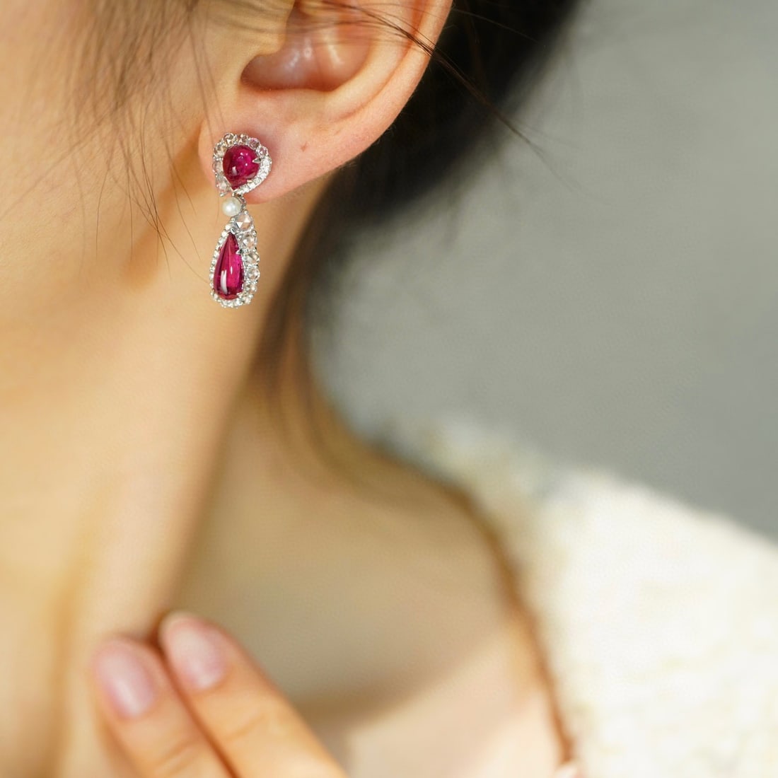 14k Gold 4.6 Ct Natural Tourmaline & Diamond & Sapphire Earrings - 3