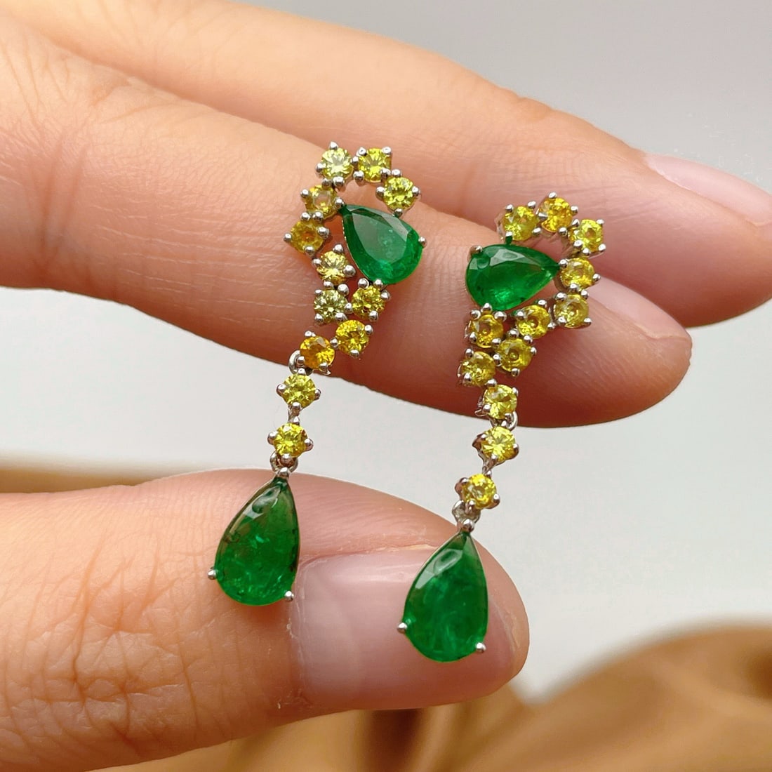 14k Gold 3.29 Ctw Natural Emerald & Sapphire Earrings - 3