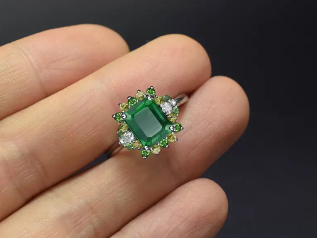 14k Gold 2.73 Ctw Natural Emerald & Diamond Ring - 3