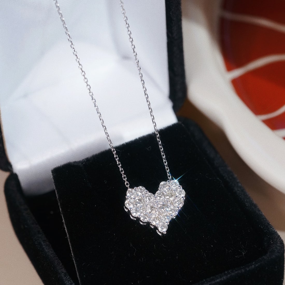 14k Gold 1.00 Ct Natural H Diamond Necklace: Ref:231158212 // gold content:14k gold // main gemstone:diamond // shape:round // carat weight:1. 00ct // clarity grade:vs-si // color:h // treatment:natural // cut grade:g // Condition: New Low Estim