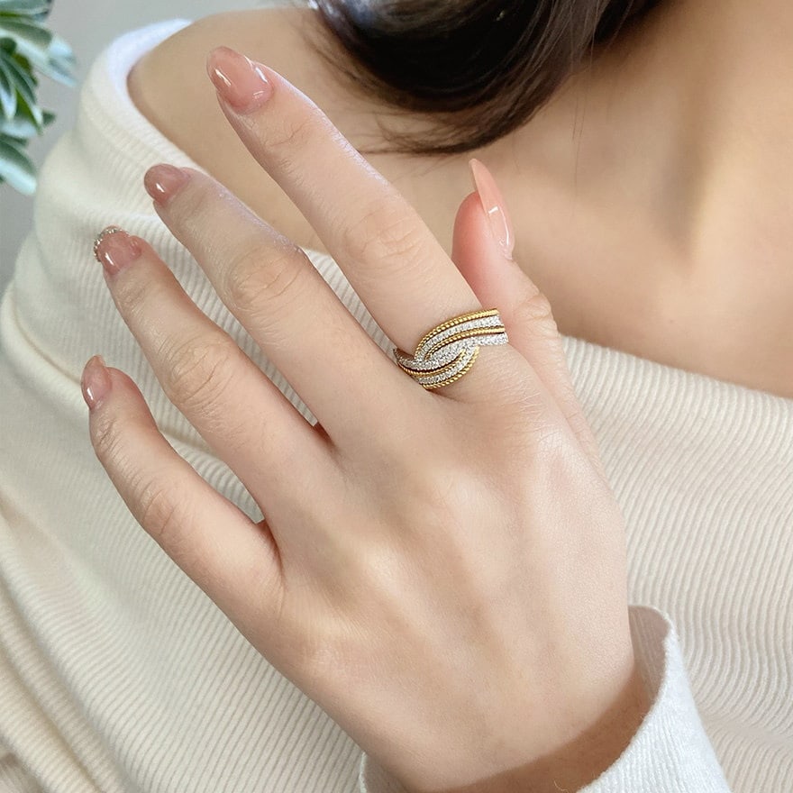 14k Gold 0.3 Ct Natural H Diamond Ring - 4