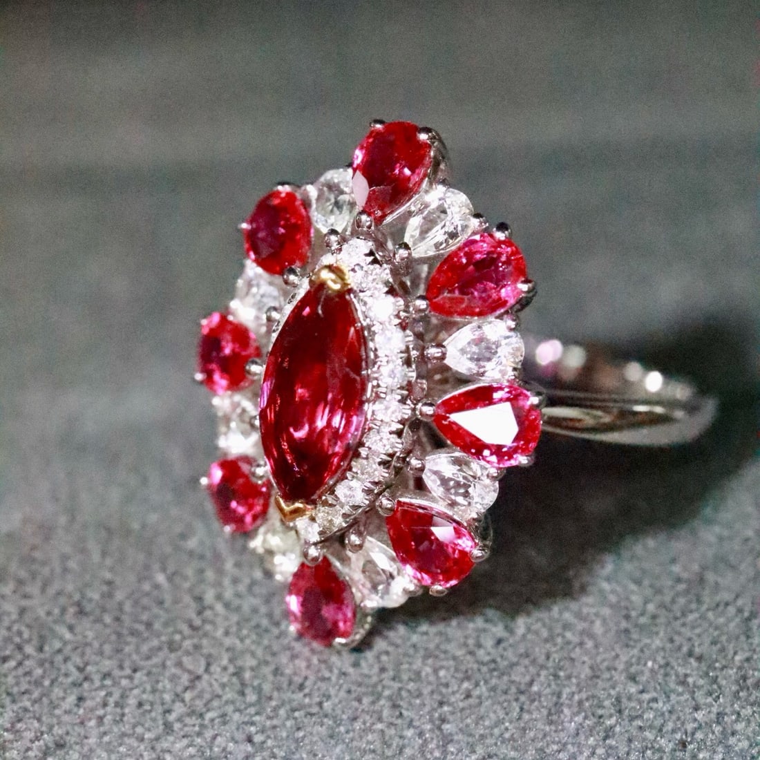 14k Gold 0.86 Ctw Natural Ruby & Diamond Ring - 2