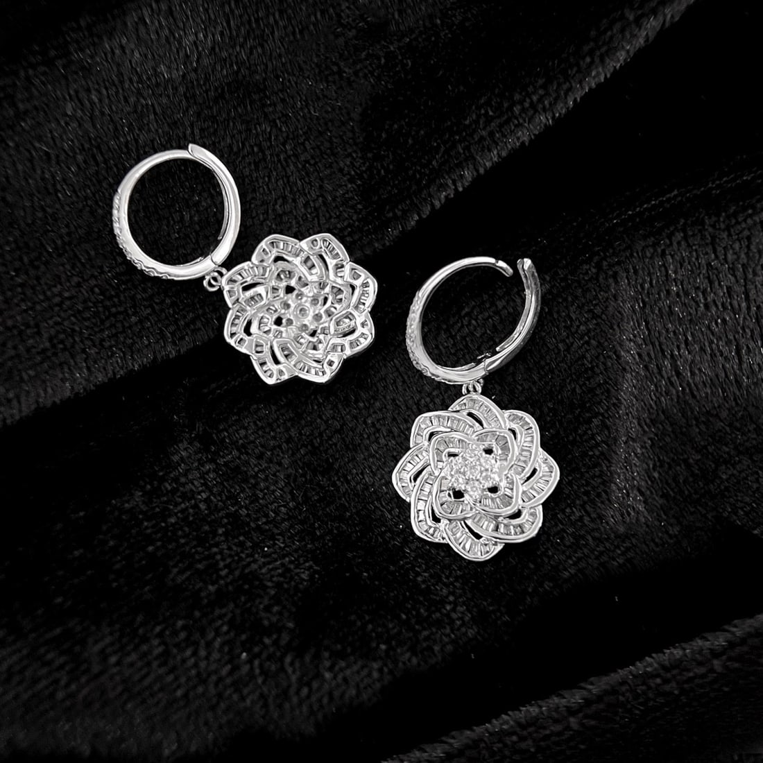 14k Gold 0.9 Ct Natural H Diamond Earrings - 2