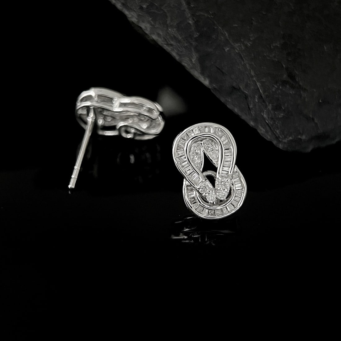 14k Gold 0.66 Ct Natural H Diamond Earrings - 3