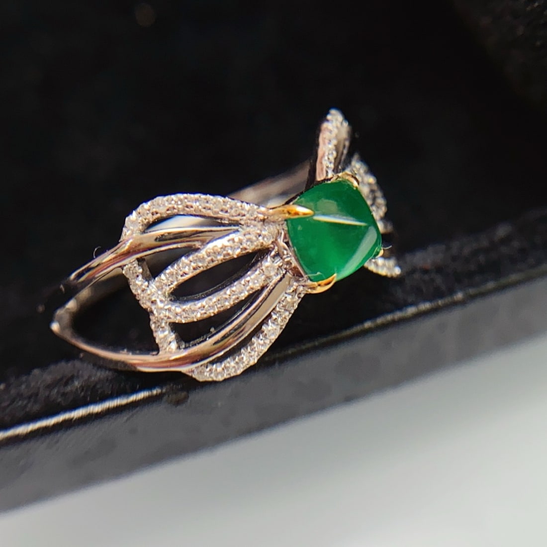 14k Gold 0.70 Ct Natural Emerald & Diamond Ring - 2