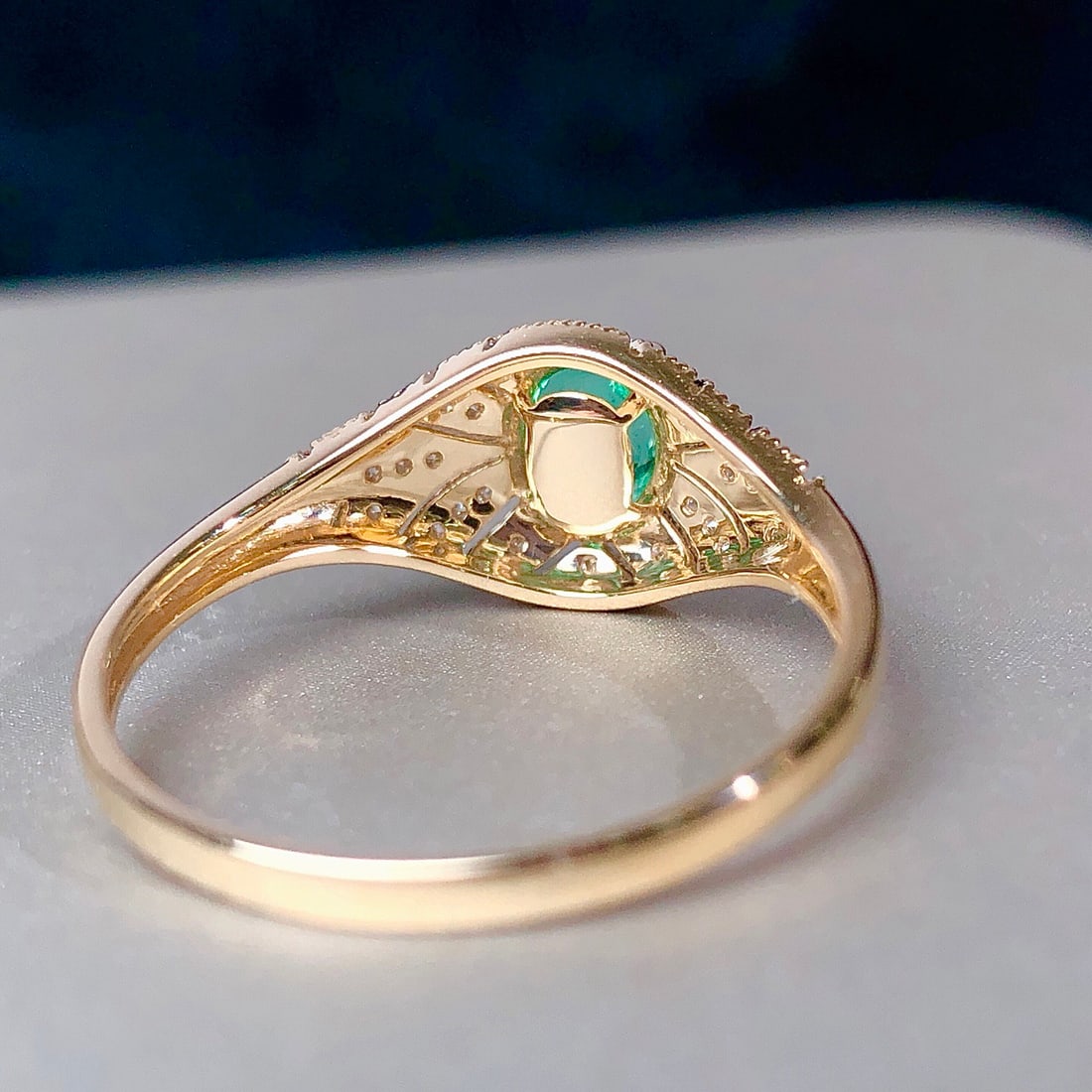 14k Gold 0.47 Ctw Natural Emerald & Diamond Ring - 5