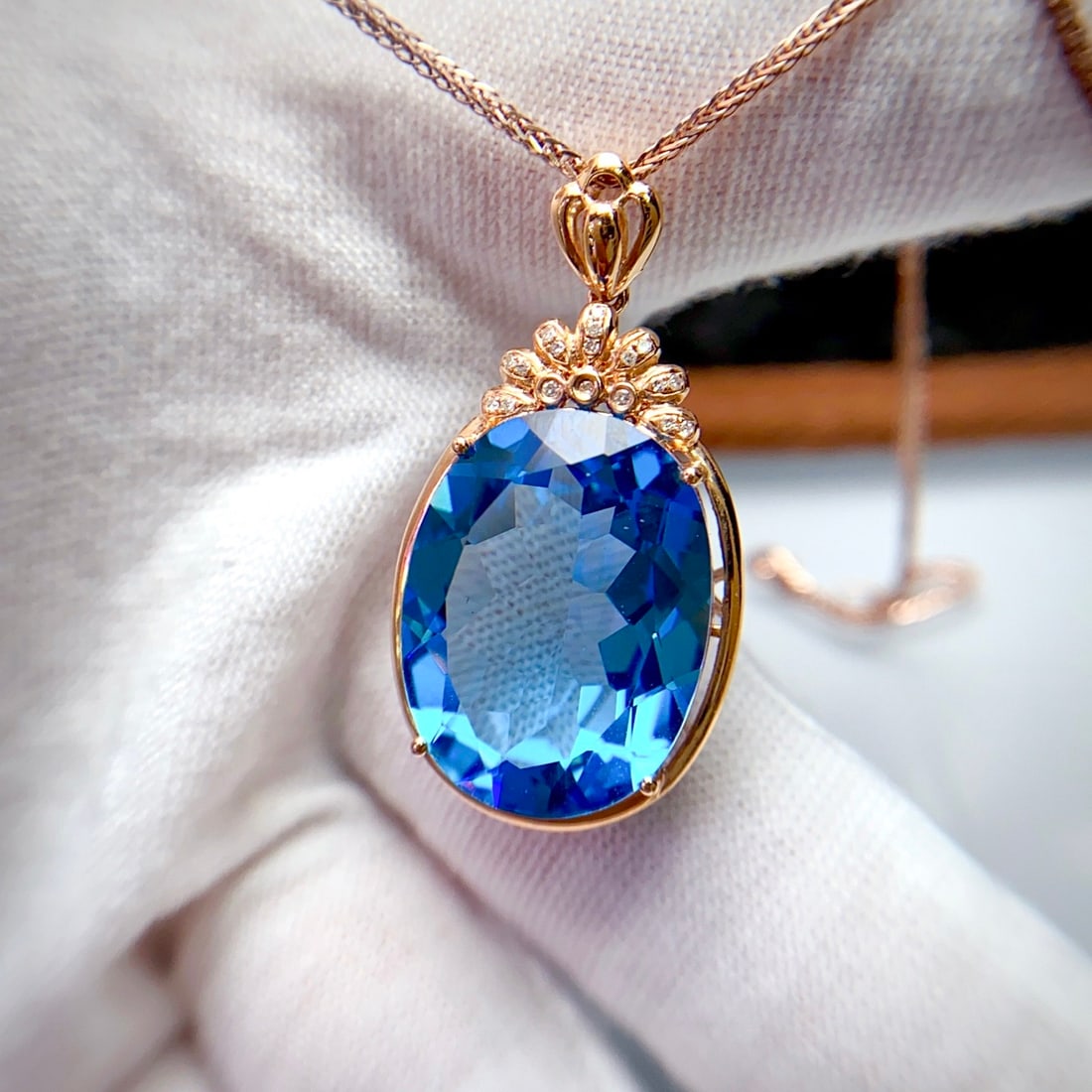 14k Gold 20.45 Ct Natural Topaz & Diamond Pendant( Without Chain ) - 3