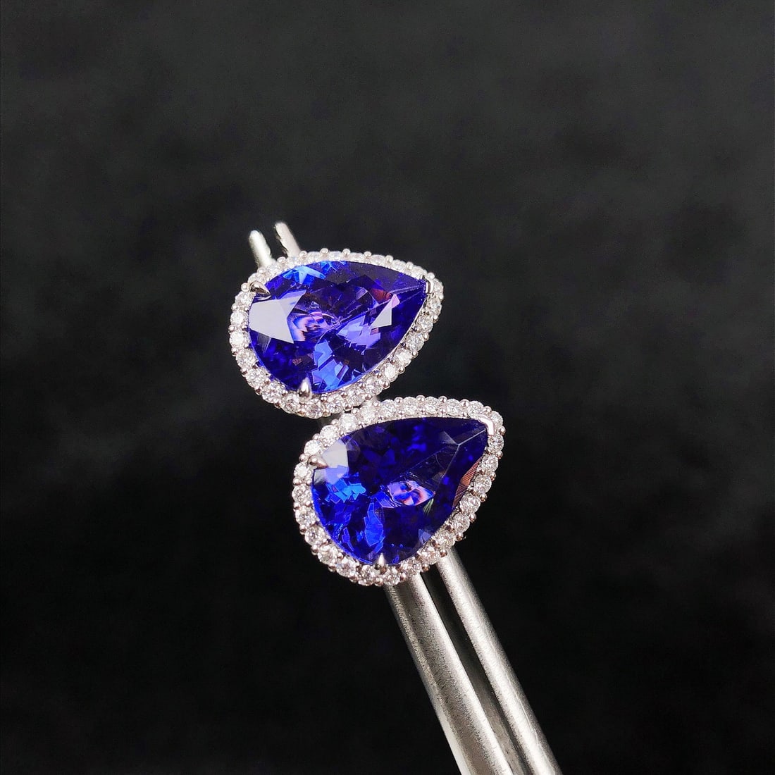 14k Gold 3.58 Ctw Natural Tanzanite & Diamond Earrings - 2