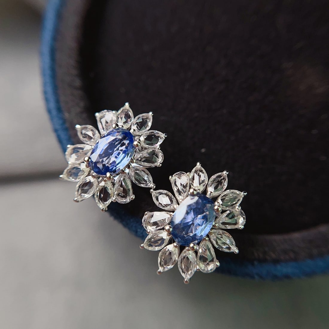 14k Gold 1.30 Ct Natural Sapphire & Sapphire Earrings - 3