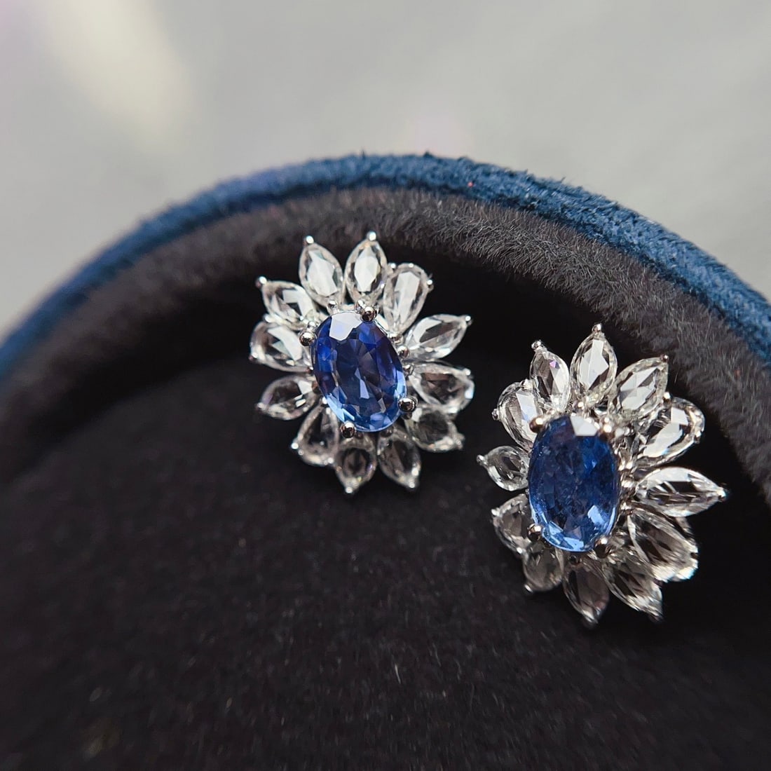 14k Gold 1.30 Ct Natural Sapphire & Sapphire Earrings - 5