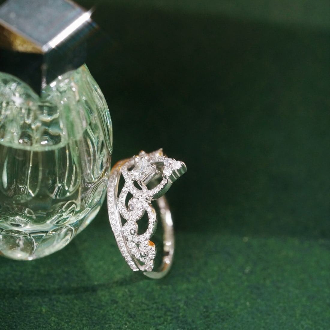 14k Gold 0.55 Ct Natural H Diamond Ring - 8