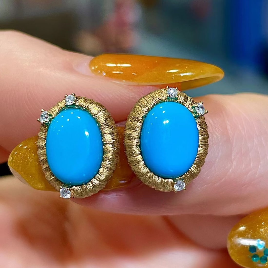 14k Gold 3.63 Ctw Natural Blue Turquoise & Diamond Earrings: Ref:231158398 // gold content:14k gold // main gemstone:blue turquoise // shape:oval // carat weight:3. 56ct // color:blue // treatment:natural // // adjacent gemstone 2 : diamond // shape:round //