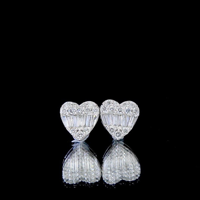 14k Gold 0.33 Ct Natural H Diamond Earrings: Ref:231158401 // gold content:14k gold // main gemstone:diamond // shape:multiple // carat weight:0. 33ct // clarity grade:vs-si // color:h // treatment:natural // Condition: New Low Estimate: