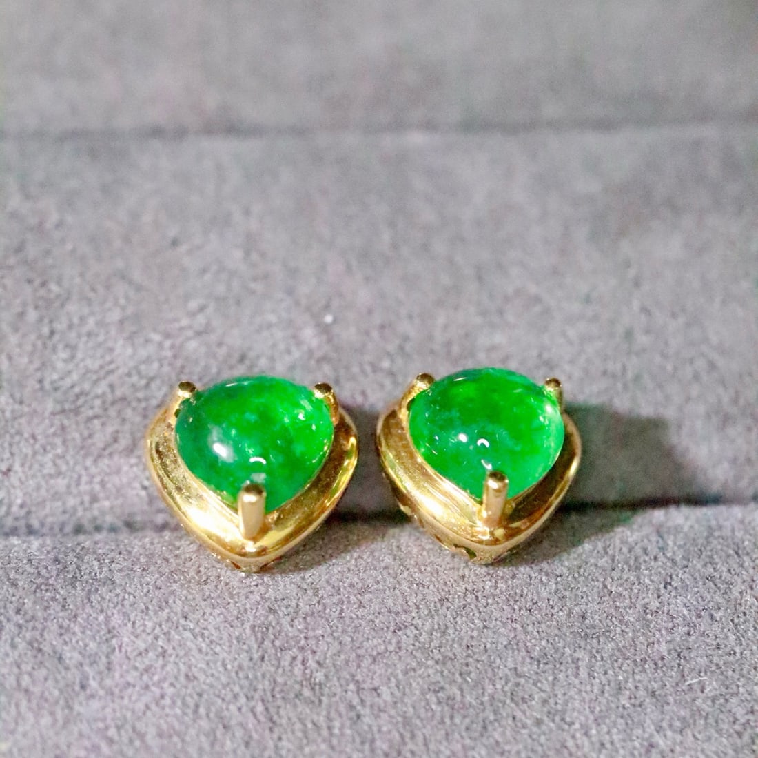 14k Gold 1.89 Ct Natural Emerald Earrings - 4