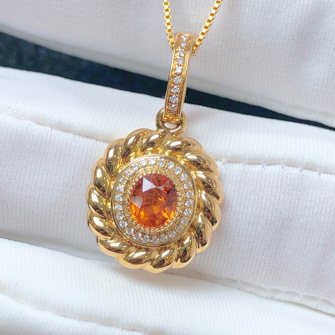 14k Gold 0.78 Ctw Natural Spessartine & Diamond Pendant( Without Chain ) - 4