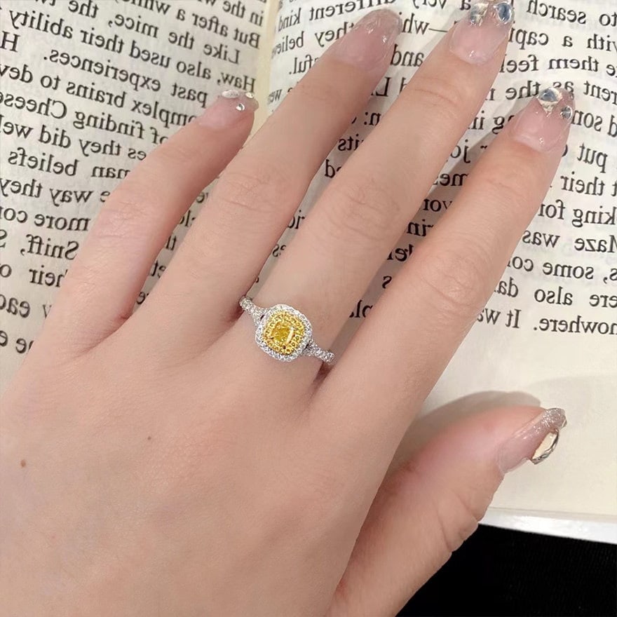 14k Gold 0.65 Ctw Natural Yellow Diamond & Diamond Ring - 5
