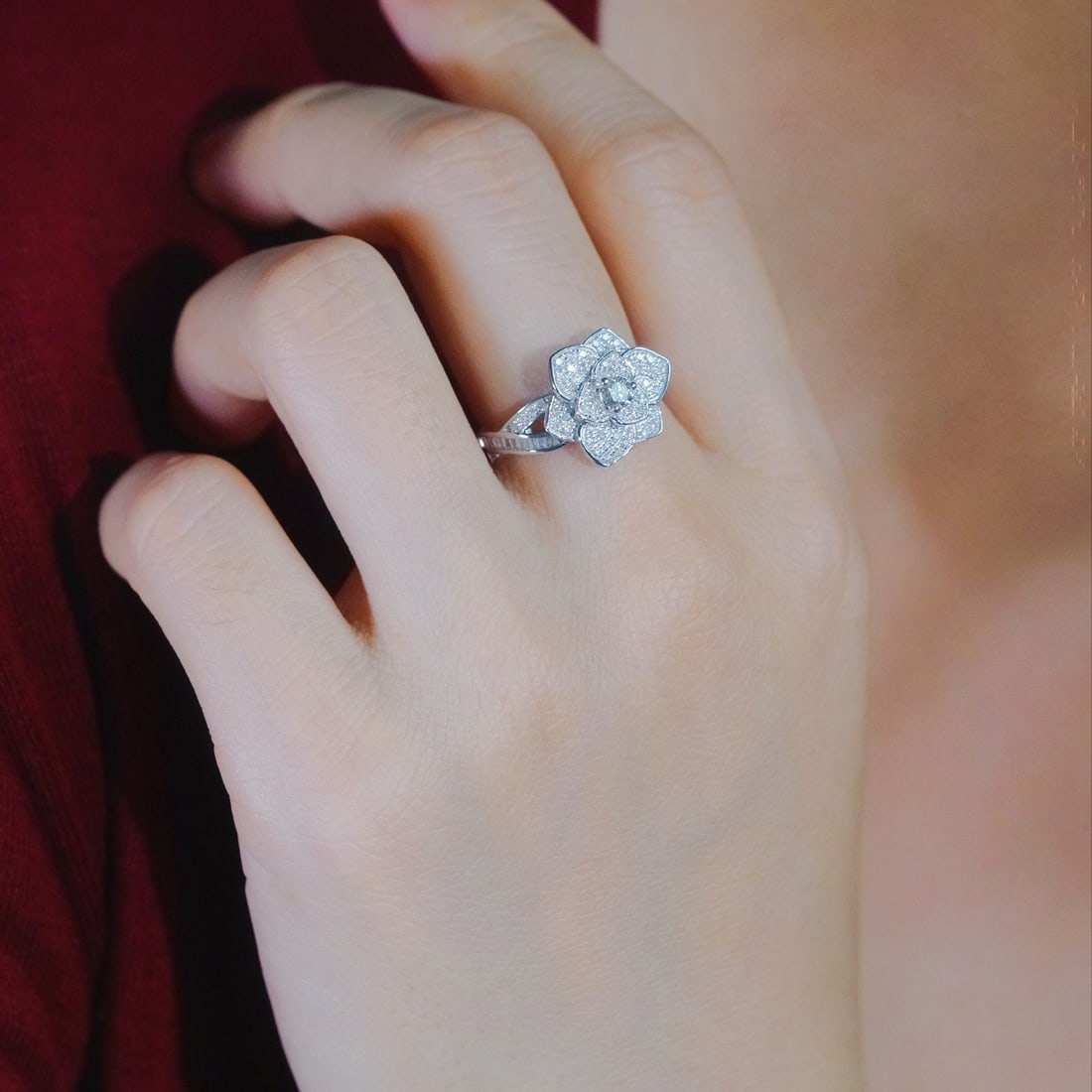 14k Gold 0.80 Ct Natural H Diamond & Flowers Ring - 4