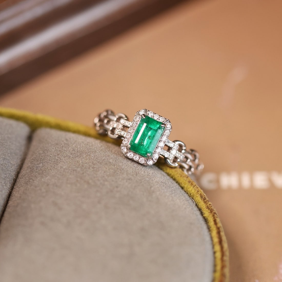 14k Gold 0.47 Ctw Natural Emerald & Diamond Ring - 3